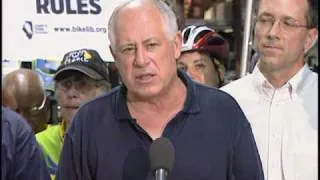 07/05/10: Governor Quinn Signs Legislation to Protect Bicyclists on Illinois Roadways