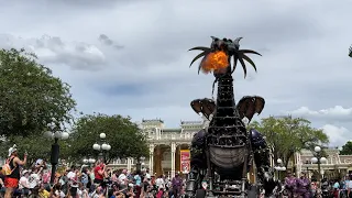 🏰WDW Festival of Fantasy Parade April 2024 We Just Love The Parade | Magic Kingdom #disneyeveryday