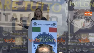 Giorgia Meloni a Salvini: "Torna con noi e molla la sinistra del M5S"