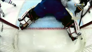Condon sweeps back leg for super stop | Penguins @ Canadiens