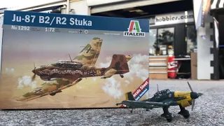 Italeri  1/72 Junkers Ju87 B2/R2 Stuka (Build and Review)