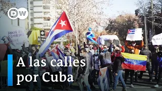 Chilenos se enfrentan a favor y en contra de las protestas en Cuba