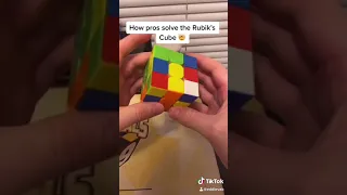 How Pros solve the Rubik’s Cube 😱