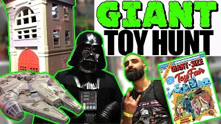 GIANT Toy Hunt! At the Giant-Size Vintage and Modern Toy Fair!