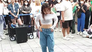 20220903 170649 RedCrew#레드크루 Hongdae Street Busking. 홍대 거리 버스킹 #SnowHorse