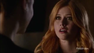 Shadowhunters 1x07 Clip | Jace & Clary try to get the Mortal Cup (CLACE MOMENT)