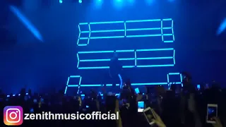 Drake Performs God's Plan LIVE For the First Time! CRAZY