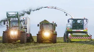 Grashäckseln bis in die Nacht 💪 Silieren 2023 mit Claas Jaguar 940!