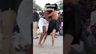 Young Ghulam Hussain Pathan vs Rajab Rahimoon #malakhro #dangal #pathan #wrestling #rajabrahimoon