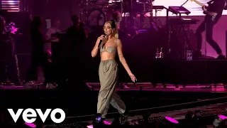 Dua Lipa Performs New Rules in Mumbai | OnePlus Music Festival 2019