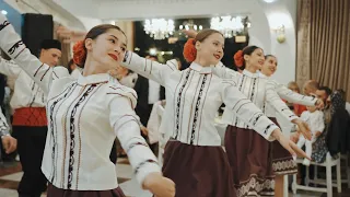 Altın Cöşmä - Гагаузский танец на бочке