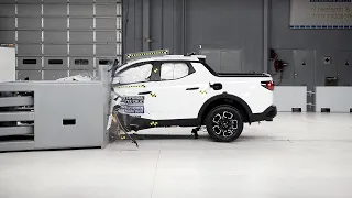 2022 Hyundai Santa Cruz driver-side small overlap IIHS crash test