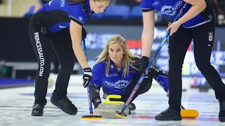 Jennifer Jones' great shot sets the table to score three | HearingLife Tour Challenge Highlights