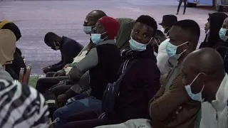Migrantes subsaharianos huyen de Túnez ante una oleada de ataques de odio