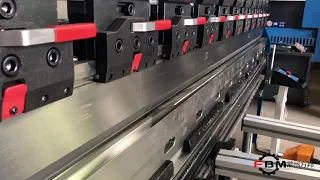 125T/3200 hydraulic press brake with Cybelec CT12 system