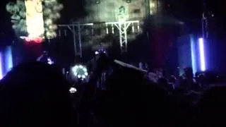 Tech N9ne, Krizz Kaliko - Bout Ta Bubble (Live)