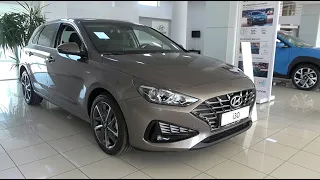 The HYUNDAI i30 Hatchback 2021 interior exterior walkaround