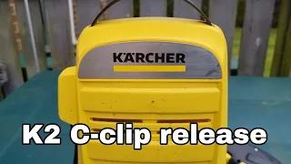 How to release the C-clip on the pressure hose from the Karcher K2 Compact.