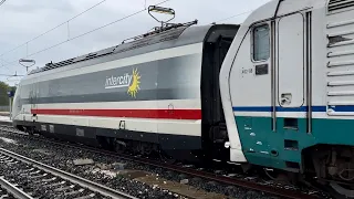 TANTI TRENI SPECIALI A RIMINI: RECUPERO LOCOMOTORE GUASTO, MANOVRE E NUOVO CARAVAGGIO TRENORD!