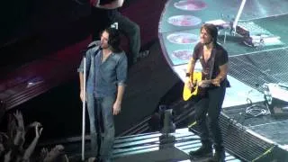 Keith Urban & Jake Owen - Jack & Diane (San Jose) HD