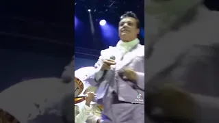 El día que los músicos le robaron el escenario a Juan Gabriel.