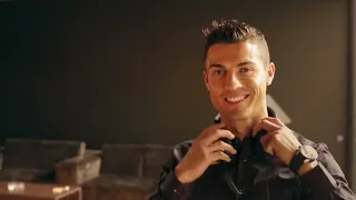 Have you seen Cristiano Ronaldo sing Happy Holidays/Merry Christmas  Cr7 FUNNY MOMENTS|