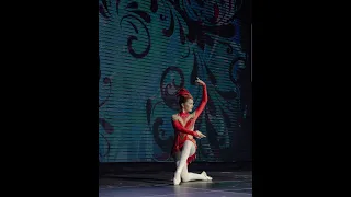 Школа классического балета "Little swan" Минск. Вариация из спектакля "Жар-птица"