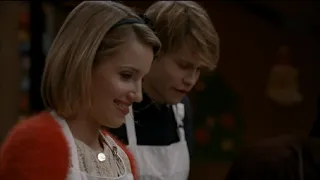 GLEE - Full Performance of ''Do They Know It's Christmas?" from "Extraordinary Merry Christmas"