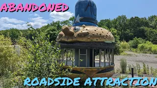 Exploring an Abandoned Roadside Attraction with Weird Stuff Left Behind!