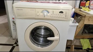 NEW washing machine Electrolux EW1077F for 7 kg load of laundry! Full overview and service mode