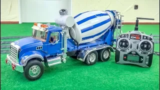 AWESOME Mack RC Mixer Truck gets unboxed! Betonmischer!