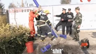 Cat stuck in pipe - Subtitles