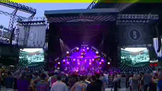 RAW: Pearl Jam plays Home Show at Safeco Field - Night 1