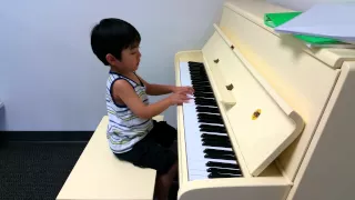 "Toccata et Fuga" by 4-Year-Old Evan Le