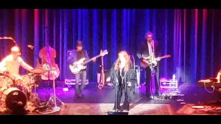 Wynonna Judd --- No One Else on Earth