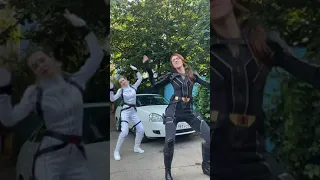 BLACK WIDOW LOOK-ALIKE GETS DOWN