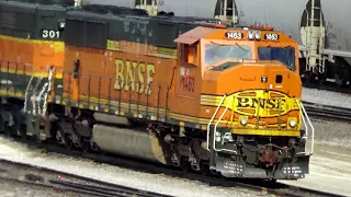 BNSF Galesburg CN, BCOL and GECX units