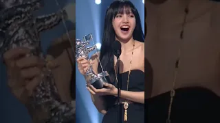 | Lisa from BLACKPINK WINS WITH “Lalisa” for BEST KPOP AWARD |