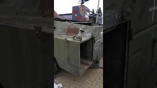 Сожжённый украинский БРДМ-2 "Вепр" (усовершенствованный) в музее в Каменск-Шахтинском, февраль 2023