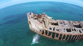 AWESOME Jump Off Sunken Ship in Bimini, Bahamas
