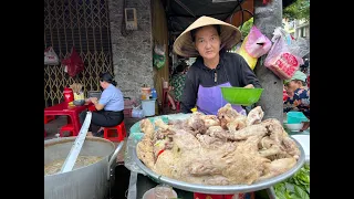 Hàng bún măng vịt đông có tiếng, mua được nhà tiền tỉ Sài Gòn, chủ nhật nghỉ đi mua vàng