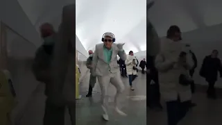 🔥🕺🔥 Дед Патап зажигает!!! #dedpatap #топ #танец #метро #дедпатап #танцор #популярный #рек #дед