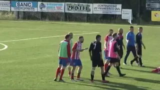 Botte da orbi...le risse più incredibili nel calcio!!!