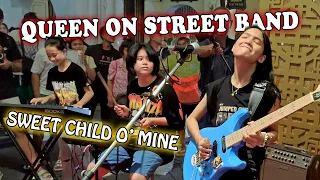 Sweet Child O' Mine cover by Queen On Street Band
