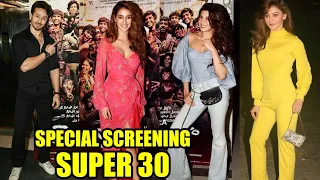 Hrithik Roshan FLAUNTS SUPERSTARDOM as Bollywood Biggies Attend Premiere Super 30|