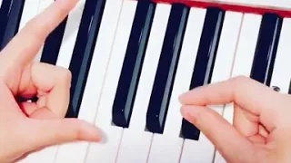 【ピアノやってる人しかできない？！】only who playing the piano can do it ?