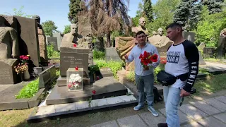 Посещение могилы генерала Горбатова Александр Зорин 2021 г.