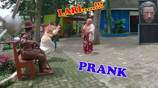 GADIS JEPANG INI LARI KETAKUTAN, LIVING STATUE PRANK, HUMAN STATUE PRANK