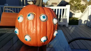 Pumpkin With Moving Eyes! | Servo Arduino Raspberry Pi | Halloween Projects