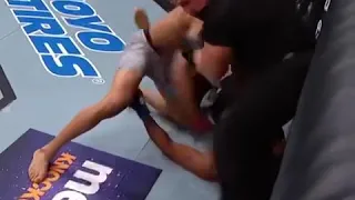 UFC  Дэвид Бранч ( главное меткость)